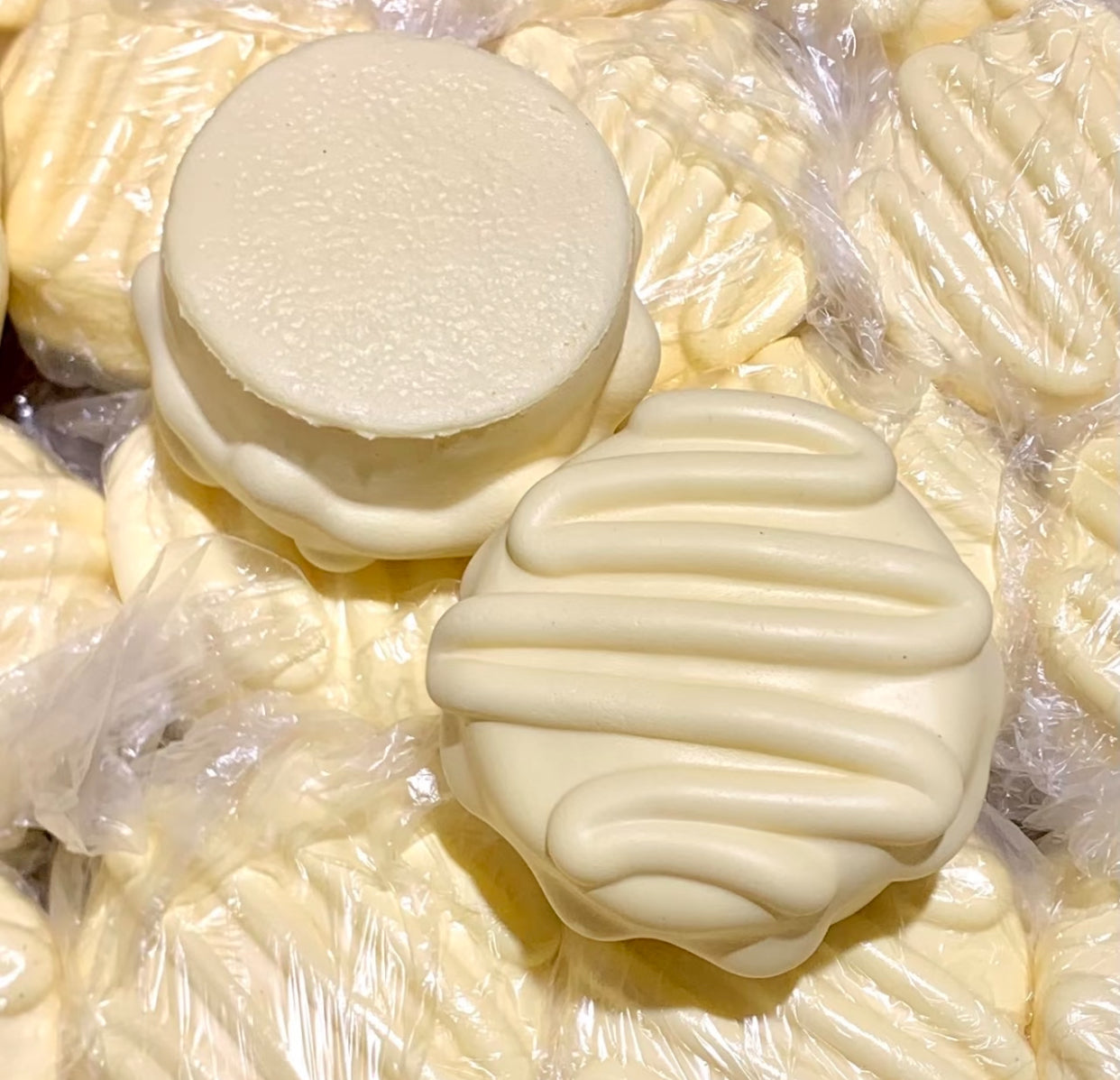 Frosted cake squishy toy