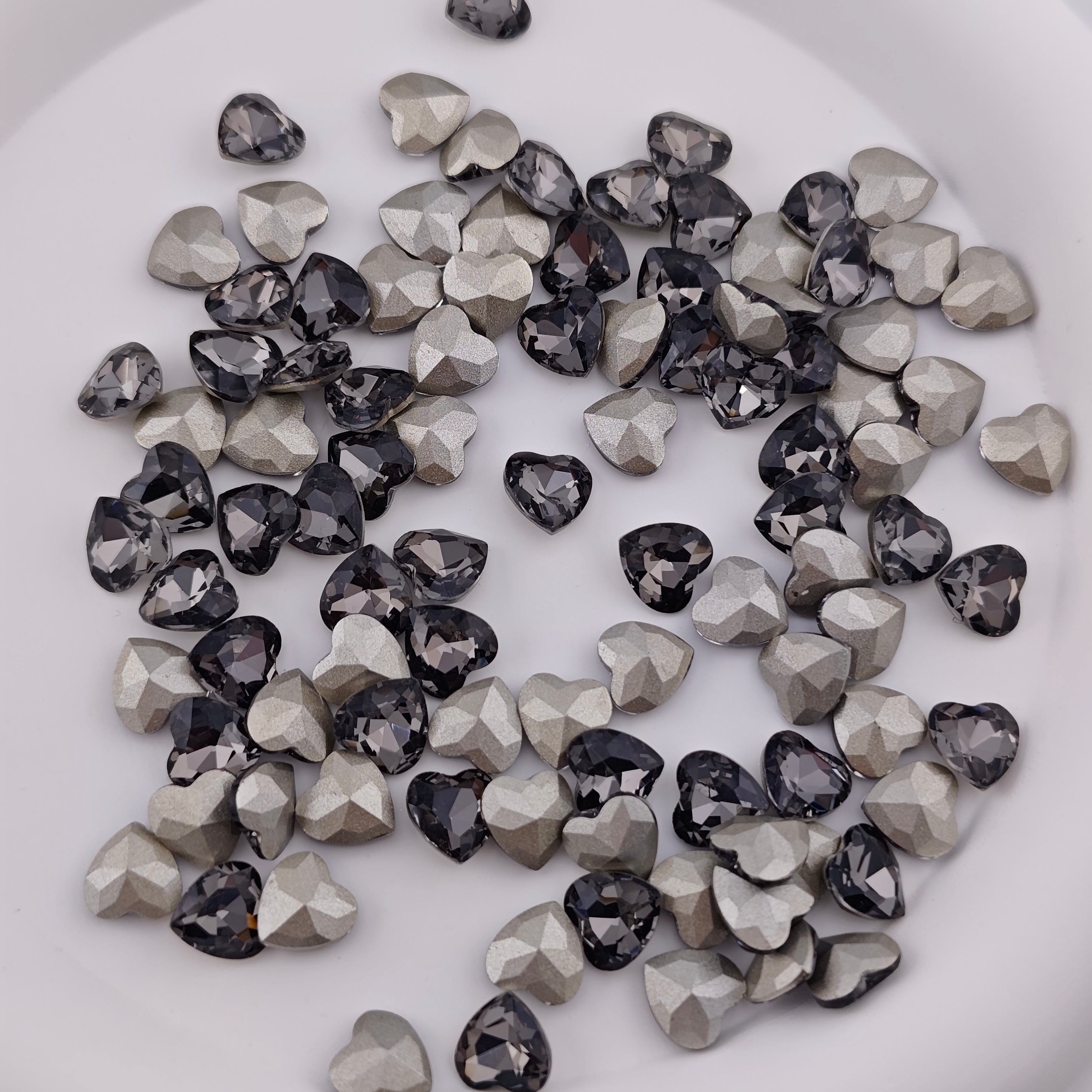 FS1396- 8*8mm Pointed Bottom Heart Crystal Diamonds For Making Fancy Beads