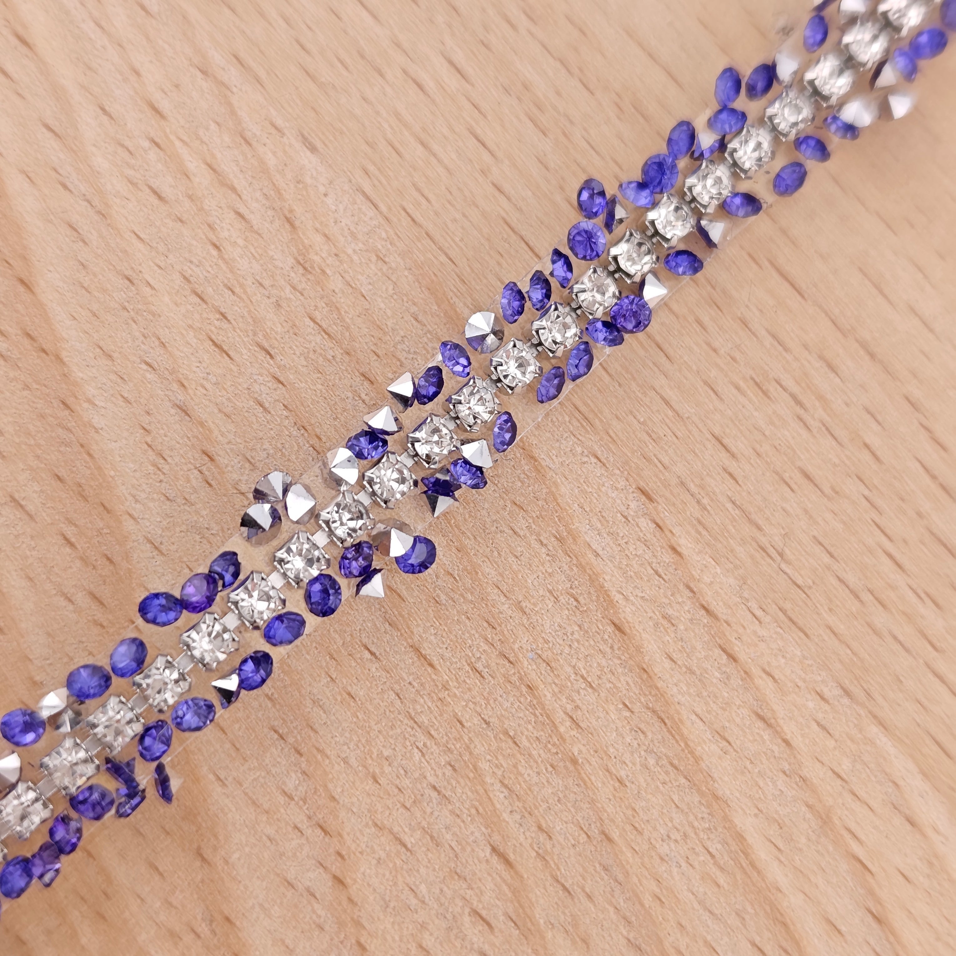 FS2994- 9mm Width, Sugar Diamonds Wraps tapes With Silver Chain In Middle Diamonds Tapes for Making Fancy Beads