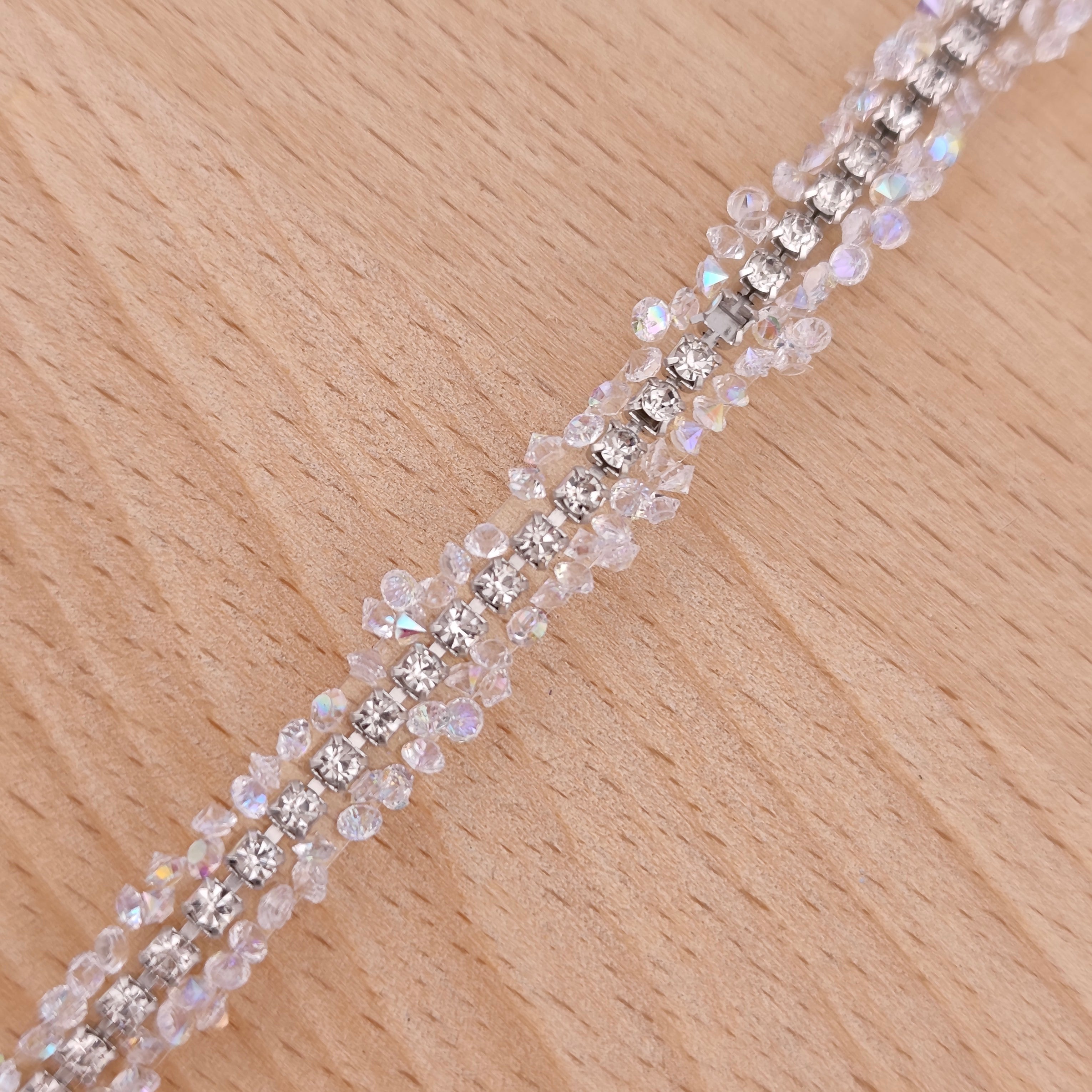 FS2994- 9mm Width, Sugar Diamonds Wraps tapes With Silver Chain In Middle Diamonds Tapes for Making Fancy Beads